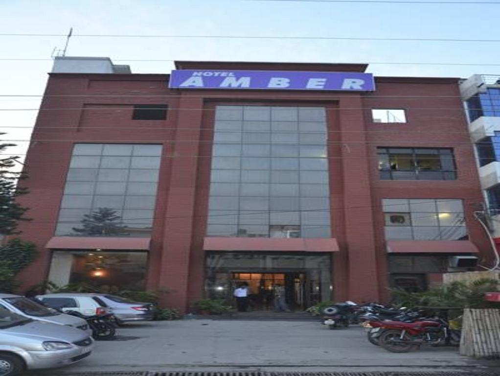 호텔 앰버 Rudrapur 외부 사진